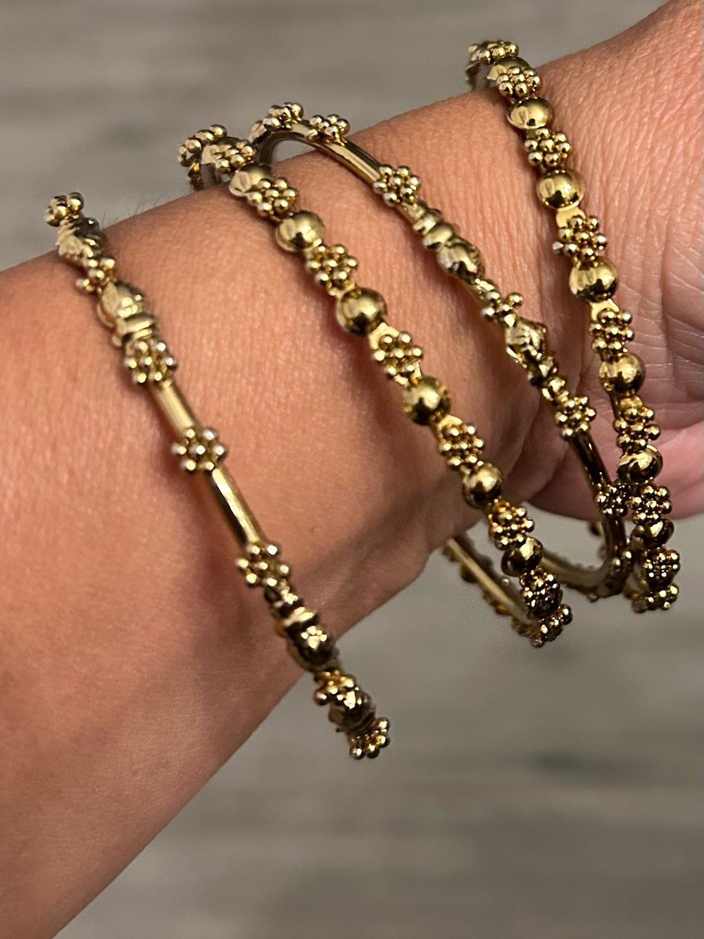 Gold-Tone Beaded Floral Bangle Set - Women Jewelry~ VINTAGE JEWELRY
